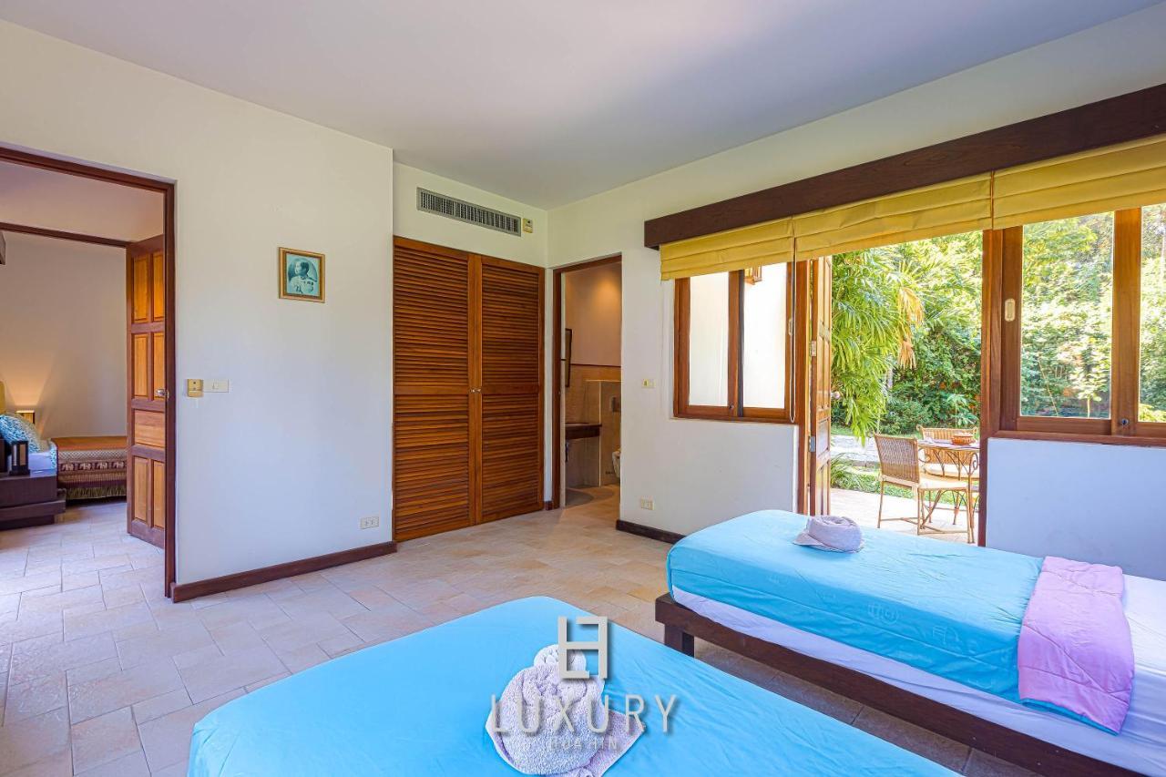 5 Bedroom Bali Style Mansion Wl2 HHQ Exterior photo