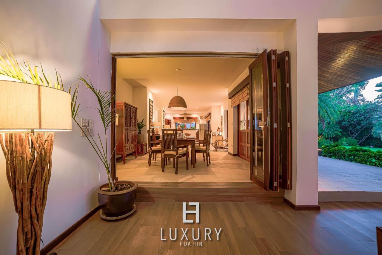 5 Bedroom Bali Style Mansion Wl2 HHQ Exterior photo