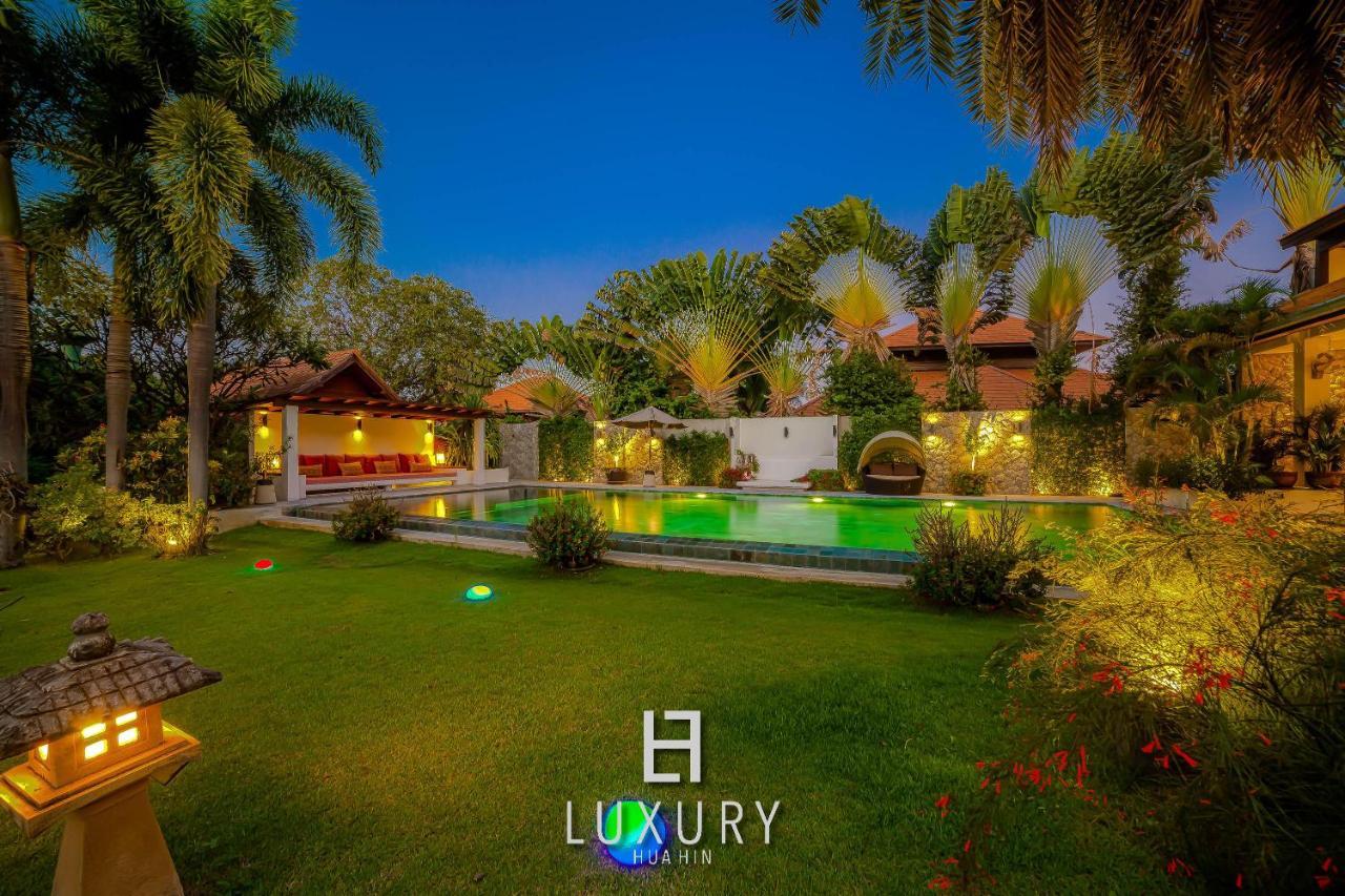 5 Bedroom Bali Style Mansion Wl2 HHQ Exterior photo