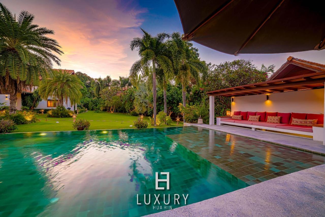5 Bedroom Bali Style Mansion Wl2 HHQ Exterior photo