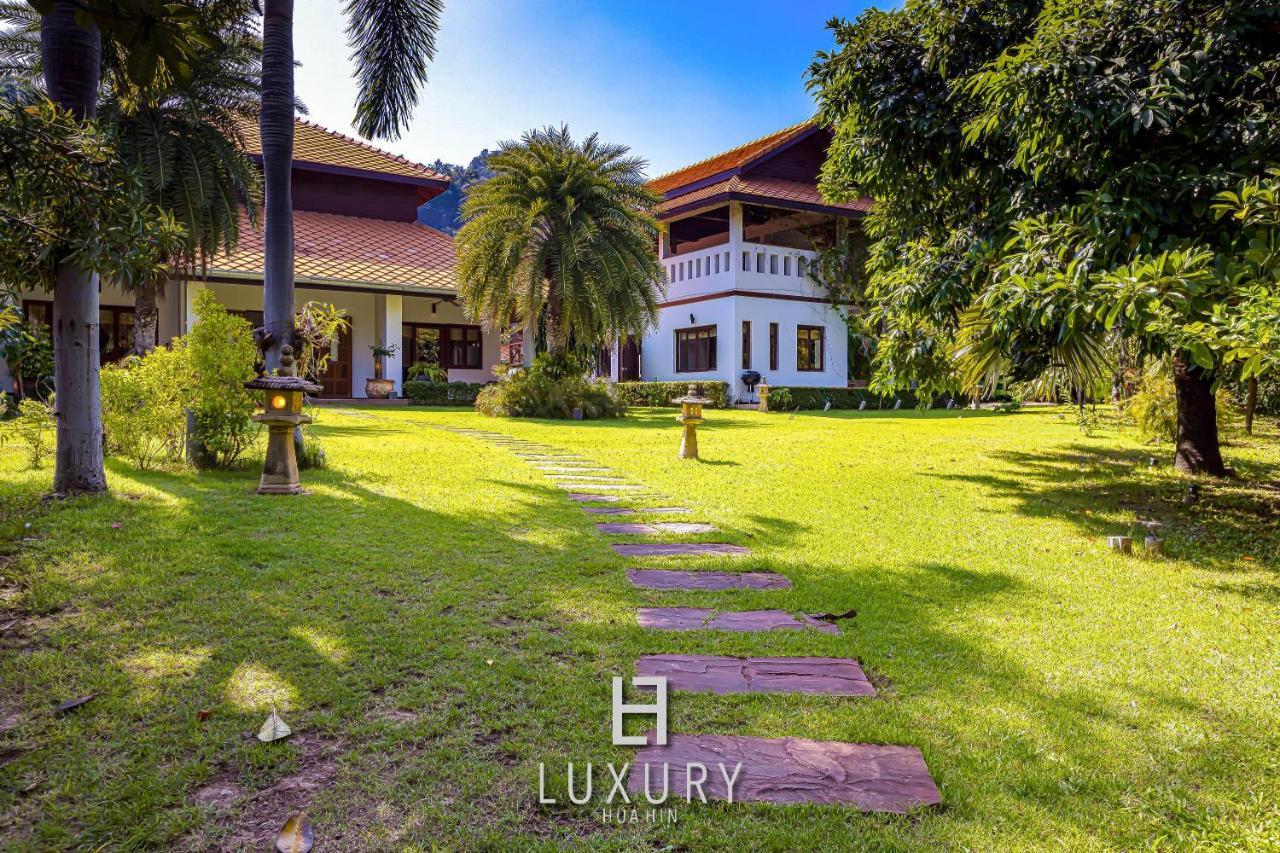 5 Bedroom Bali Style Mansion Wl2 HHQ Exterior photo